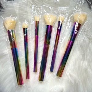 Beautiful Make Up Brushes Sets